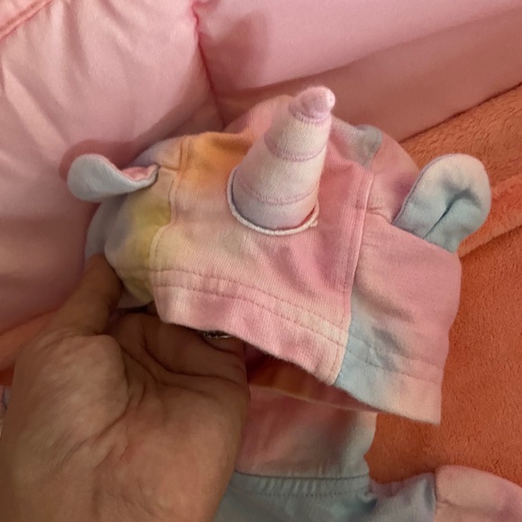 Sweatsuit - Picture 3 of 6